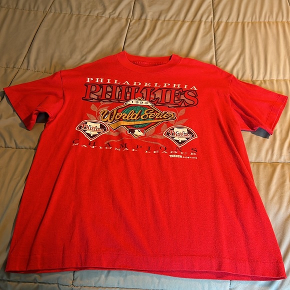 Vintage 1993 Phillies World Series tee - Picture 2 of 4